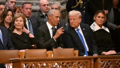 Trump ile Obama, Jimmy Carter’ın cenaze töreninde uzun uzun sohbet