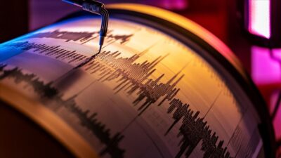 Afet ve Acil Durum Yönetimi Başkanlığı (AFAD), İstanbul'da 6,2 büyüklüğündeki