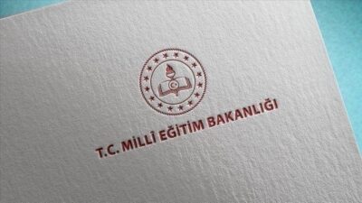 Milli Eğitim Bakanlığı (MEB), 15 bin sözleşmeli öğretmen alımı için