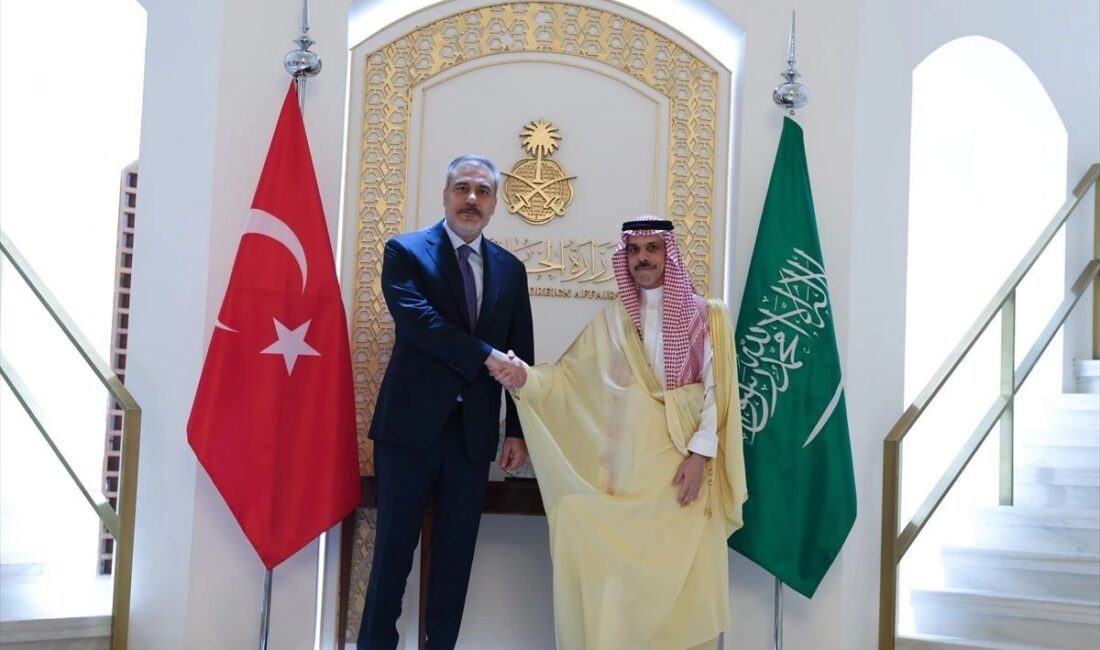 Dışişleri Bakanı  Sn.Hakan Fidan, Riyad’da Suudi Arabistan Dışişleri Bakanı  Sn