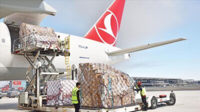 Türkiye'deki havalimanlarından icra edilen seferlerle ocak-mart döneminde taşınan 1 milyon