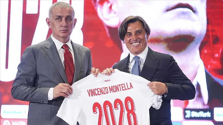 A Milli Futbol Takımı Teknik Direktörü Vincenzo Montella'nın sözleşmesi 2