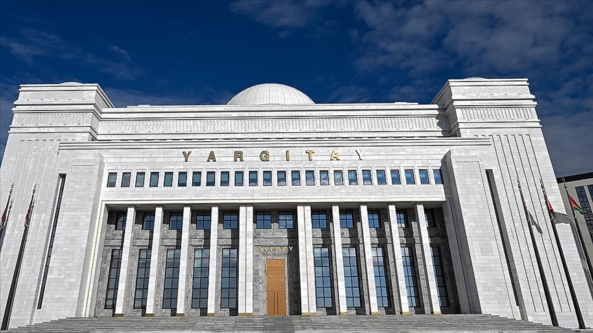 Çeşitli bölgelerinde leke bulunan sıfır otomobili "gizli ayıplı" sayan Yargıtay