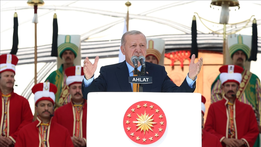 Cumhurbaşkanı Recep Tayyip Erdoğan, "Ahlat, bu topraklardaki ezeli ve ebedi