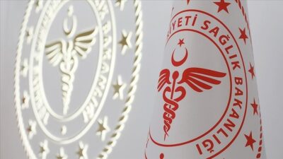 Sağlık Bakanlığı, merkez ve taşra teşkilatında görevlendirilmek üzere 15 bin