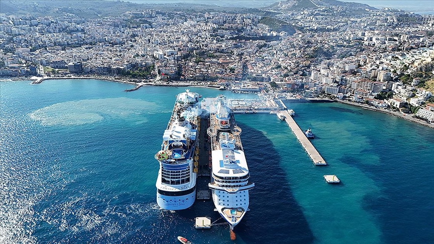 Kültür ve Turizm Bakanı Ersoy, ocak-ağustos döneminde kruvaziyer turizminde son