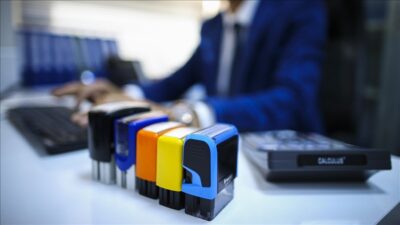 Kamu İhale Kurumu (KİK), kamunun yapım işleri ile mal ve