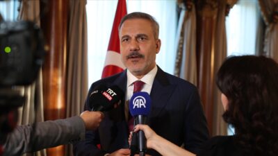 Dışişleri Bakanı Hakan Fidan, "Problemler eğer dikkatle yönetilmezse, ülkenin tamamıyla