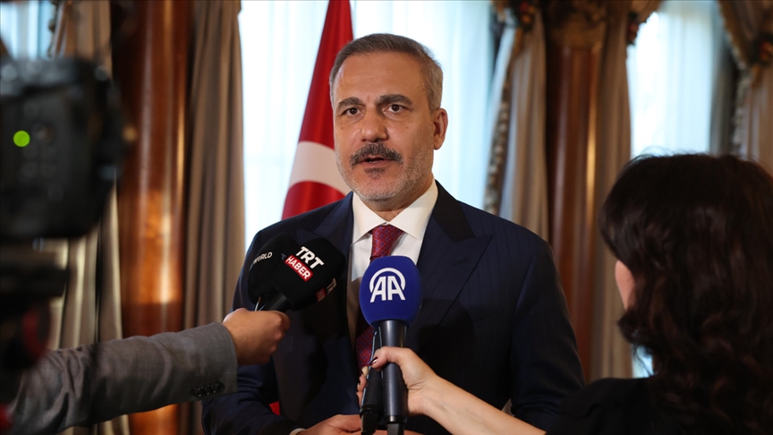 Dışişleri Bakanı Hakan Fidan, "Problemler eğer dikkatle yönetilmezse, ülkenin tamamıyla