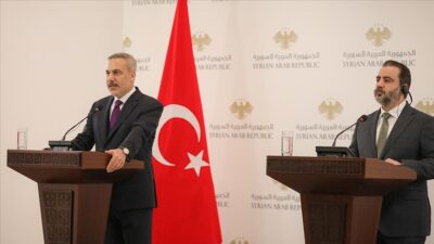 Dışişleri Bakanı Hakan Fidan, (Şam yönetimiyle entegrasyon görüşmelerinde) "(SDG'nin) çok