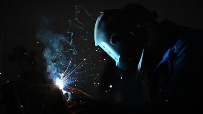 Türkiye ekonomisi, yılın üçüncü çeyreğinde yüzde 3,7 büyüme gösterdi.
