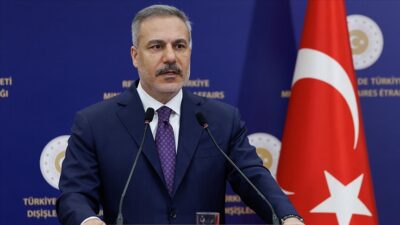 Dışişleri Bakanı Hakan Fidan, "Suriye'de şimdi zaman ulusal birlik zamanıdır.