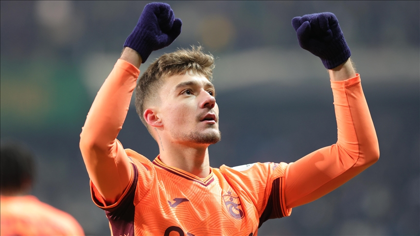 Trendyol Süper Lig'in 18. haftasında deplasmanda Kocaelispor'u 2-1 yenerek zirve