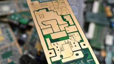 İTÜ Sıfır Atık Enstitüsü Müdürü Mutlu, "Elektronik atıklar toplandığında lisanslı