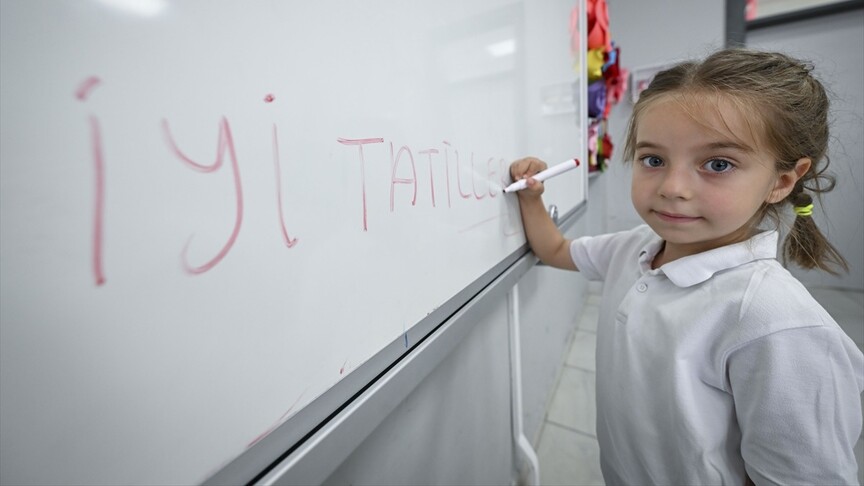 Milli Eğitim Bakanlığına (MEB) bağlı ilk ve ortaöğretim okullarında eğitim