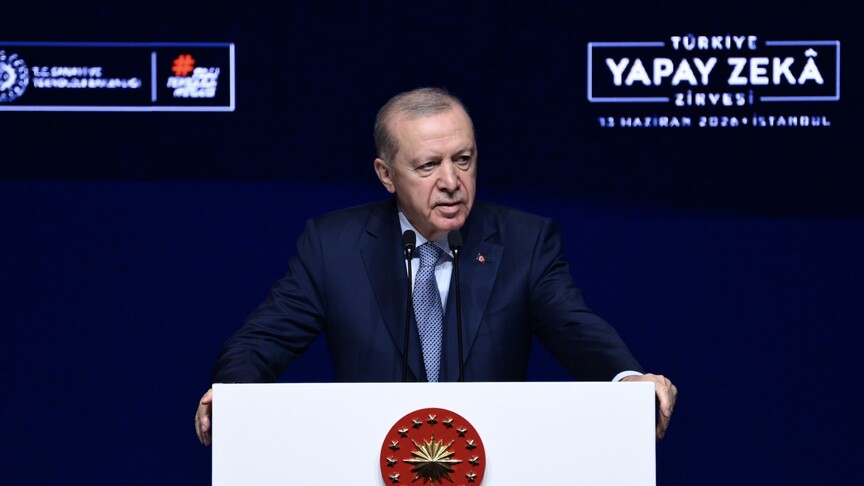 Cumhurbaşkanı Erdoğan, "Her yaştan insanımızın yapay zekayı doğru anlamasını, güvenli