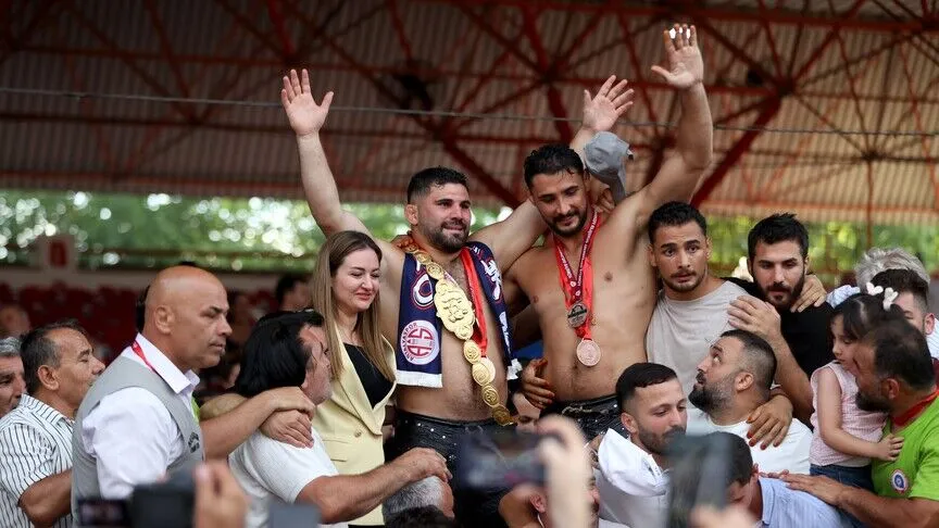 665. Tarihi Kırkpınar Yağlı Güreşleri'nde başpehlivanlığı, finalde Feyzullah Aktürk'ü yenen