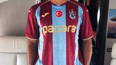 Trabzonspor'un transfer anlaşmasına vardığı Mısırlı yıldız futbolcu Muhammed Salah, İstanbul