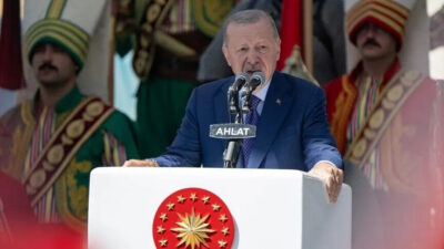 Cumhurbaşkanı Erdoğan, "Terörsüz Türkiye sürecimiz hedefine ulaştığında inşallah milletimizin önünde